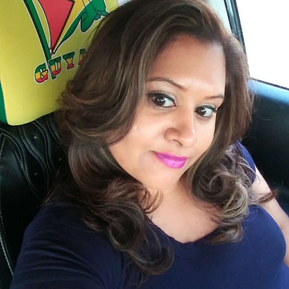 Meet your Posher, Bibi